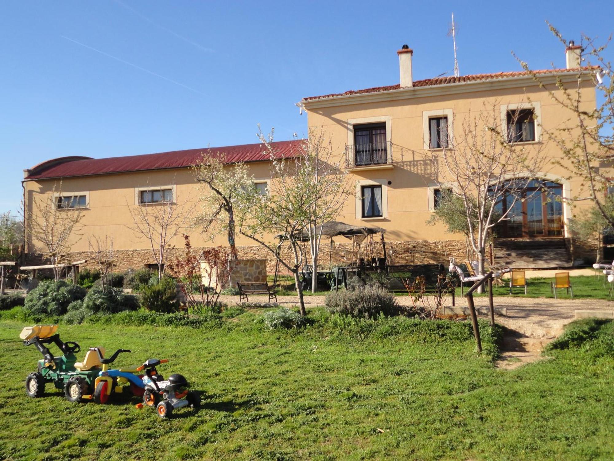 Casa Rural Villa Abeleste Fuentelisendo 外观 照片